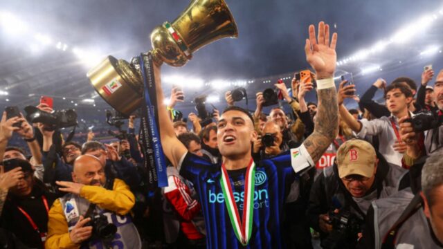 Candaan Dumfries e Kebanggaan Lautaro Martinez: Suasana Ruang Ganti Inter de Milão Usai Juara Coppa Itália
