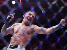 Carlos Prates pune Jack Della Maddalena no UFC Fight Night Austrália MONTREAL, QUEBEC - 10 DE MAIO: Jack Della Maddalena da Austrália reage ao entrar no octógono antes de uma luta pelo título dos meio-médios contra Belal Muhammad dos Estados Unidos durante o UFC 315 no Bell Centre em 10 de maio de 2025 em Montreal, Quebec. Minas Panagiotakis/Getty Images/AFP (Foto de Minas Panagiotakis / GETTY IMAGES NORTH AMERICA / Getty Images via AFP)