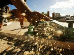 Carpinteiro levado a tribunal por ‘ameaça de despedir’ aprendiz por tirar licença médica Carpinteiro levado a tribunal por 'ameaça de despedir' aprendiz por tirar licença médica
