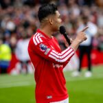 Casemiro manda mensagem de despedida aos torcedores do Man United após última apresentação em Old Trafford