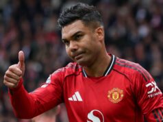 Casemiro resume perfeitamente a vitória do Manchester United sobre o Liverpool com mensagem aos torcedores Casemiro resume perfeitamente a vitória do Manchester United sobre o Liverpool com mensagem aos torcedores