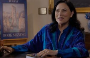 Cena pós-créditos de ‘Outlander’ homenageia a autora Diana Gabaldon: cada ovo de Páscoa e camafeu nos momentos finais da série (EXCLUSIVO) Cena pós-créditos de 'Outlander' homenageia a autora Diana Gabaldon: cada ovo de Páscoa e camafeu nos momentos finais da série (EXCLUSIVO)