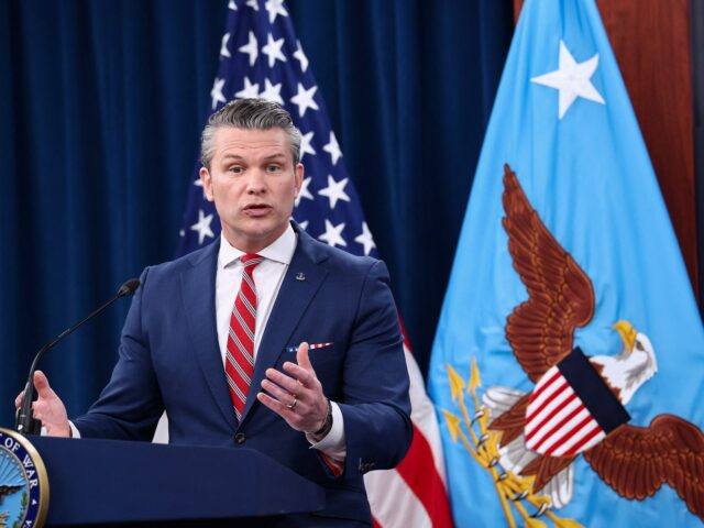Cessar-fogo EUA-Irã é mantido apesar do impasse de Ormuz: Chefe do Pentágono Hegseth
