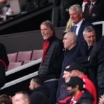Charlie Adam e Sam Allardyce alertam Ineos para não jogar dados sobre o atacante vinculado ao Man Utd, mesmo em transferência gratuita