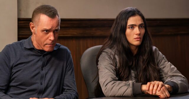 Chefe do 'PD de Chicago' provoca se Voight enviará (spoiler) Chefe do Departamento de Polícia de Chicago provoca o futuro de Haley Upton após a saída da 11ª temporada