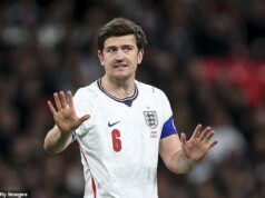 ‘Chocado e arrasado’ Harry Maguire é eliminado da seleção inglesa para a Copa do Mundo enquanto Thomas Tuchel se prepara para nomear um grupo de 26 jogadores – com um zagueiro não escolhido desde o verão passado na fila para uma convocação Harry Maguire não está na seleção de Thomas Tuchel para a Copa do Mundo – a ser anunciado na sexta-feira