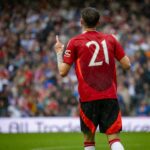 Cinco gols em quatro jogos, o ex-jovem do Man Utd que trabalhou com Van Nistelrooy encontrando forma após a saída