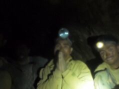 Cinco pessoas são encontradas vivas após ficarem presas em caverna Cinco pessoas são encontradas vivas após ficarem presas em caverna