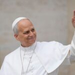 Classificação de favorabilidade do Papa Leão, momentos importantes enquanto ele comemora o primeiro ano