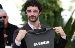 ‘Club Kid’ de Jordan Firstman é vendido para A24 após acalorada guerra de licitações em Cannes 'Club Kid' de Jordan Firstman é vendido para A24 após acalorada guerra de licitações em Cannes