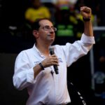 Colombianos avaliam reformas de esquerda contra repressões de direita na votação presidencial