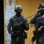 Colonos israelenses incendiaram casas e carros em ataques violentos na Cisjordânia
