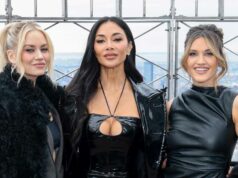 Como Nicole Scherzinger realmente se sente sobre a turnê cancelada das Pussycat Dolls Uma imagem dividida de Ariana Grande no tapete vermelho e Harry Styles se apresentando.