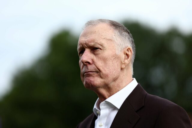 Como Sir Geoff Hurst quase se tornou a contratação recorde do Man Utd
