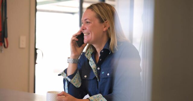 Como as conexões de mídia social resultaram em um recurso Tamara Hooper