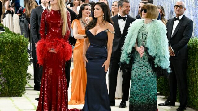 Como o Met Gala se transformou no cafona 'Baile de Bezos'

