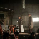 Como o diretor de fotografia de 'Monster: The Ed Gein Story', Michael Bauman, construiu tensão e claustrofobia com a escuridão