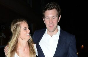 Como o marido da princesa Eugenie – outrora apelidado de ‘bartender Jack’ após suas travessuras festivas em Chelsea – fará um aniversário de 40 anos MUITO discreto em meio ao escândalo de Epstein de seus sogros, afirmam especialistas Antes de se casar com a princesa Eugenie e terem dois filhos, ele era conhecido como 'bartender Jack'. Na foto em 2012, saindo de um clube em Mayfair