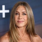 Jessica Alb comparece à festa do Oscar da Vanity Fair de 2026, organizada por Mark Guiducci no Museu de Arte do Condado de Los Angeles em 15 de março de 2026 em Los Angeles, Califórnia.
