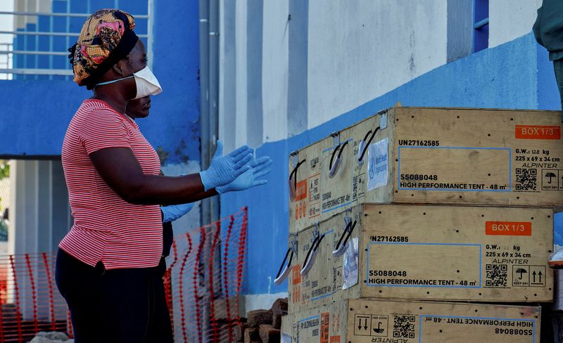 Congo e Uganda relatam 263 casos confirmados de Ebola com 43 mortes, diz África CDC