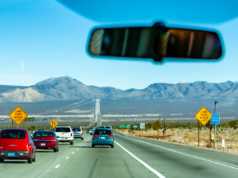 Stock image: California,USA, 28 December 2008:View from a van on the roads of California in the Mojave desert