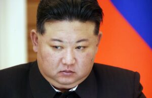 Coreia do Norte pode ter resposta nuclear se Kim Jong-un for assassinado North Korean Supreme Leader Kim Jong Un grimases during a press confernce, June 19, 2024, in Pyongyang, North Korea.