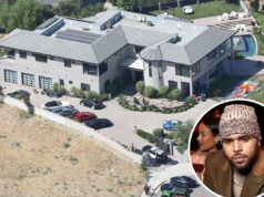 Creeper é preso após tentar escalar a cerca da casa de Chris Brown em Los Angeles Creeper é preso após tentar escalar a cerca da casa de Chris Brown em Los Angeles