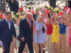 Crianças cumprimentam Trump em Pequim Crianças cumprimentam Trump em Pequim