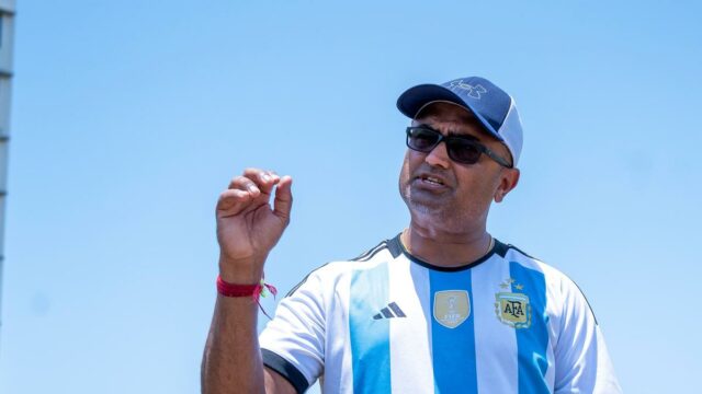 Cricket Canada nomeia Monty Desai como técnico da seleção masculina
