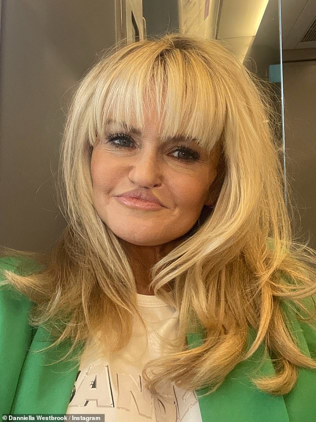 Danniella Westbrook compartilhou a última foto de seu rosto na sexta-feira enquanto se prepara para uma cirurgia corretiva no lábio
