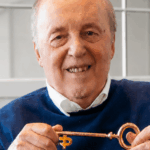 Dario Argento revela trilogia de suspense em Cannes enquanto é homenageado no Fantástico Pavilhão do Marché Du Film