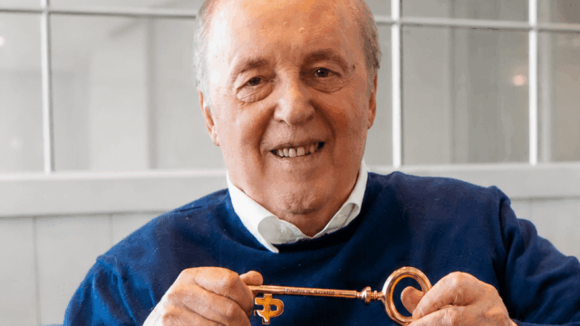 Dario Argento revela trilogia de suspense em Cannes enquanto é Dario Argento revela trilogia de suspense em Cannes enquanto é homenageado no Fantástico Pavilhão do Marché Du Film