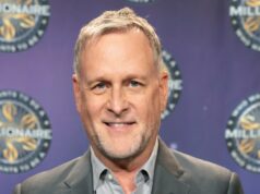 Dave Coulier perdeu 45 quilos e não come ‘alimentos sólidos há meses’ após o tratamento do câncer: ‘Isso afetou minha capacidade de falar’ Dave Coulier perdeu 45 quilos e não come 'alimentos sólidos há meses' após o tratamento do câncer: 'Isso afetou minha capacidade de falar'
