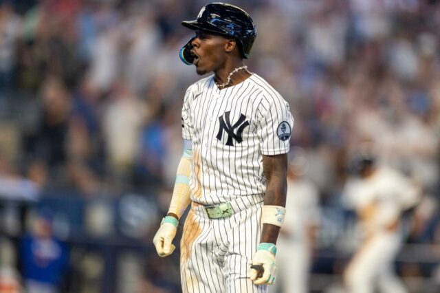 David Bednar evita o colapso depois que o ataque dos David Bednar evita o colapso depois que o ataque dos Yankees irrompe tarde para superar os Blue Jays
