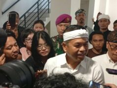 Dedi Mulyadi Doakan Persib Terus Bersinar di Sepak Bola Indonésia e Ásia Dedi Mulyadi Doakan Persib Terus Bersinar di Sepak Bola Indonésia e Ásia