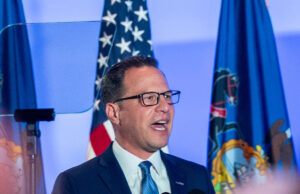 Democratas varrem Pittsburgh e expulsam titulares republicanos nas eleições da PA Democratas varrem Pittsburgh e expulsam titulares republicanos nas eleições da PA