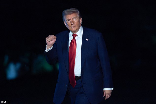 Detalhes do telefonema do presidente Donald Trump sobre o acordo de paz no Irã com líderes muçulmanos revelam objetivo de longo prazo