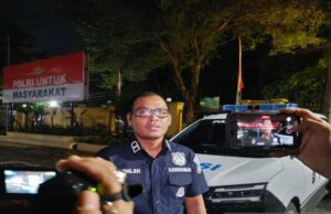 Detik-detik Tabrakan Beruntun 6 Kendaraan di Padang Libatkan 3 Truk, 4 Orang Tewas Detik-detik Tabrakan Beruntun 6 Kendaraan di Padang Libatkan 3 Truk, 4 Orang Tewas