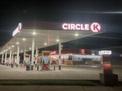Disputa de bilhetes vencedores de US$ 12,8 milhões da Loteria do Arizona: Circle K luta contra o prazo conforme a batalha pela propriedade se intensifica Fotografia externa de um posto de gasolina Circle K.