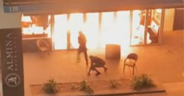 O restaurante foi incendiado na manhã de ontem.
