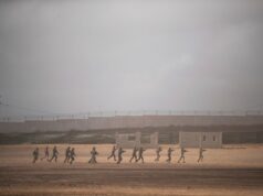 Dois militares dos EUA desaparecidos em Marrocos U.S and Moroccan special forces take part in a drill as part of the African Lion military exercise, in Tafraout base, near Agadir, Morocco, Monday, June 14, 2021. With more than 7,000 participants from nine nations and NATO, African Lion is U.S. Africa Command's largest exercise.