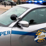 Veículo cruzador da Polícia Estadual de Kentucky estacionado