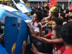 Dois supostos insurgentes comunistas americanos mortos em confronto nas Filipinas Dois supostos insurgentes comunistas americanos mortos em confronto nas Filipinas