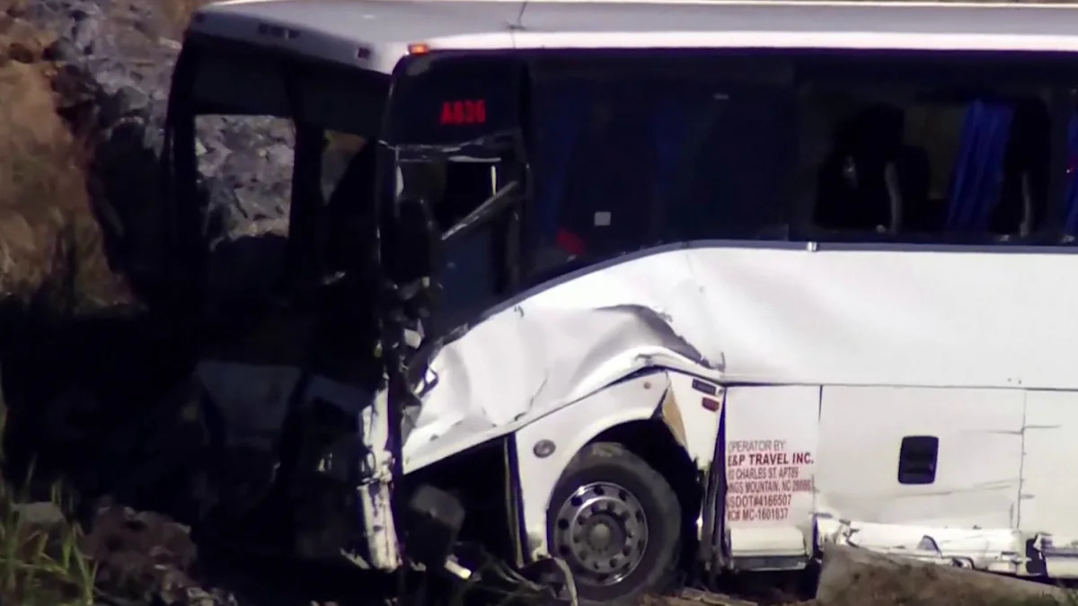 Duas crianças entre cinco mortas em acidente de ônibus na Virgínia