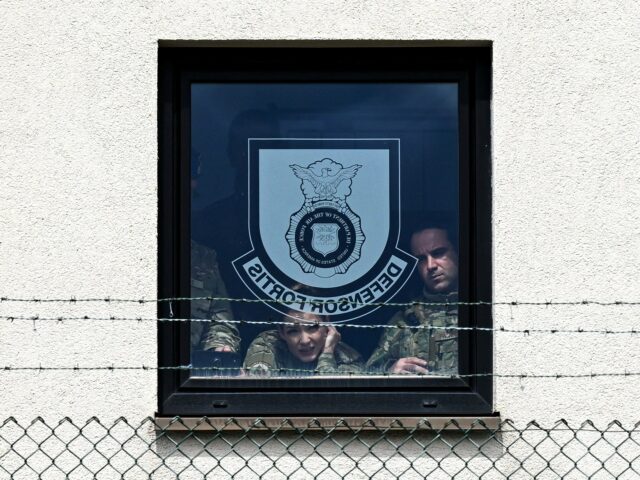 EUA dizem estar retirando 5.000 soldados da Alemanha por causa da guerra no Irã
