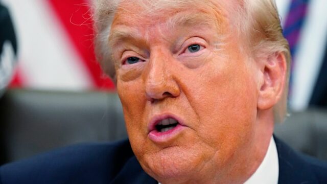O presidente dos EUA, Donald Trump, disse que se o Irã não concordar em dar o que foi acordado, os bombardeios serão retomados.