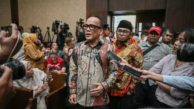 Eks Wamenaker Noel Ebenezer Bacakan Pledoi Hari Ini Usai Dituntut Eks Wamenaker Noel Ebenezer Bacakan Pledoi Hari Ini Usai Dituntut 5 Tahun Penjara