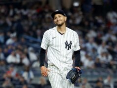 Elmer Rodriguez junta-se ao rodízio dos Yankees novamente depois que Max Fried vai para IL O arremessador do New York Yankees, Elmer Rodríguez, reage no monte na quinta entrada no Yankee Stadium no Bronx, Nova York, EUA, terça-feira, 5 de maio de 2026.