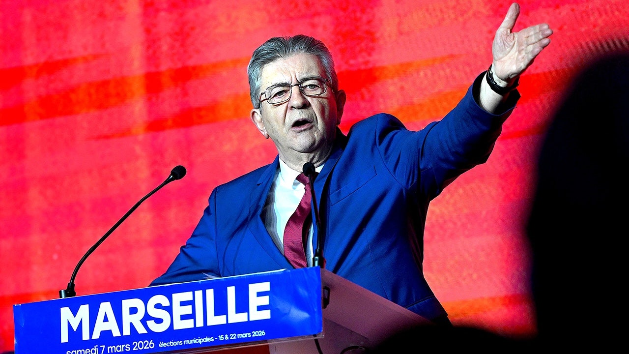 Embaixador israelense compara a retórica do líder de extrema esquerda da França com Hitler à medida que o anti-semitismo aumenta
