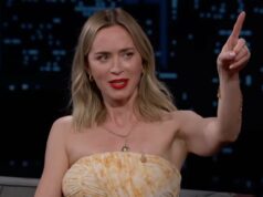 Emily Blunt se preocupa que os alienígenas a estejam punindo quando falhas começam a acontecer durante a entrevista com Jimmy Kimmel | Vídeo Jogar